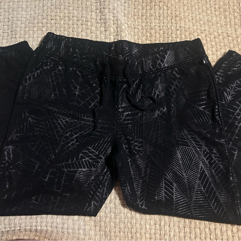 Fabletics Black Patterned Leggings